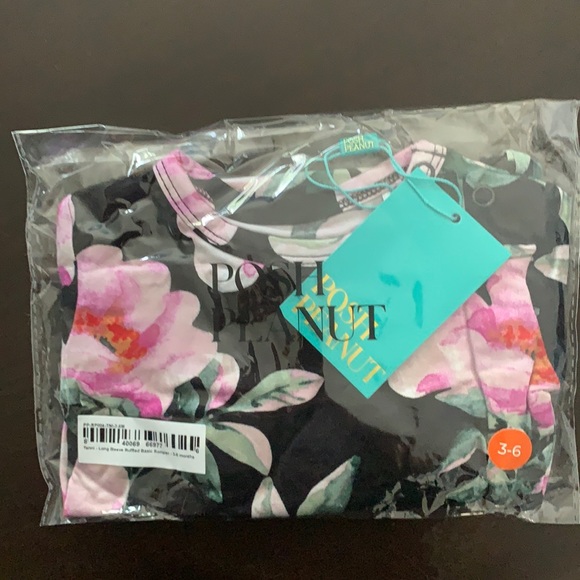 RARE Posh Peanut Tenni Ruffle Butt Floral Romper🌸 - Picture 3 of 7